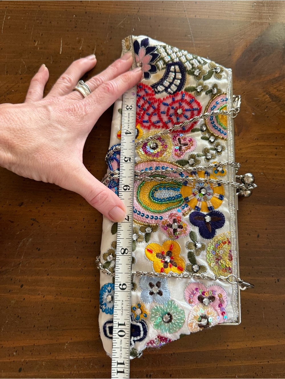 Embroidered Floral Beaded Clutch Crossbody Bag - White - Picture 4 of 6